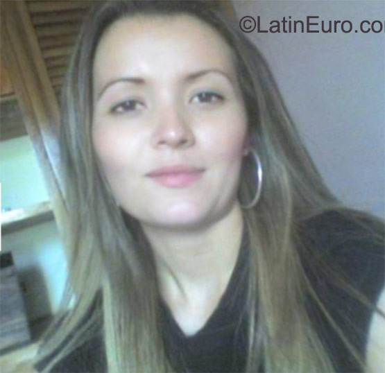 Date this voluptuous Colombia girl Diana from Bogota CO17935