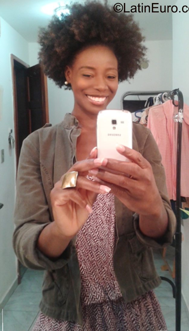 Date this exotic Brazil girl Christina from Rio De Janeiro BR9459