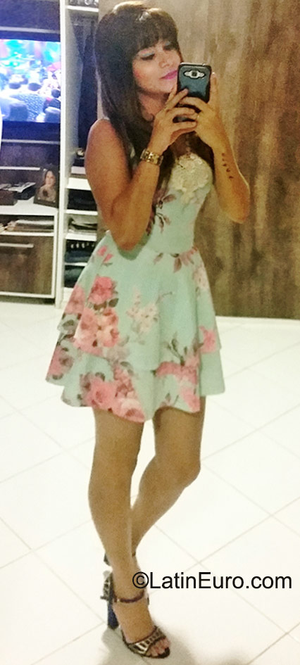 Date this lovely Brazil girl Luiroia from Belem BR9466