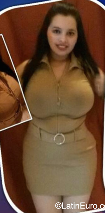Date this young Honduras girl Yesy from Santa Barbara HN1747