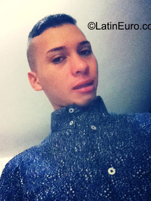 Date this lovely Colombia man Sibas from Medellin CO18139