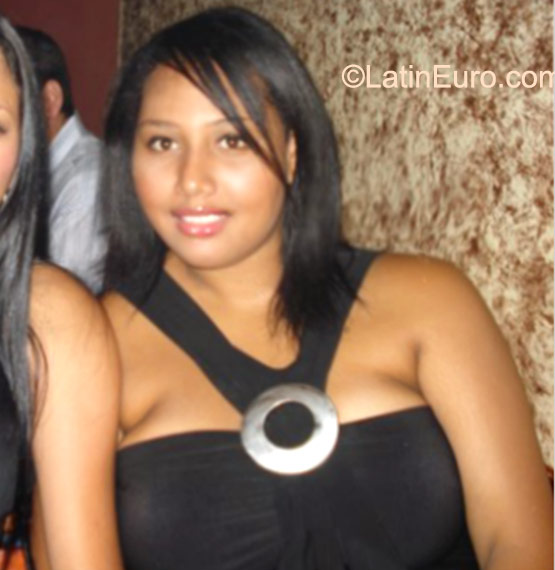 Date this athletic Colombia girl Melisa from Cali CO18144