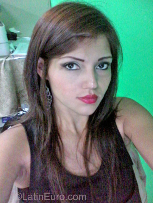 Date this hot Honduras girl Danae from Tegucigalpa HN1762