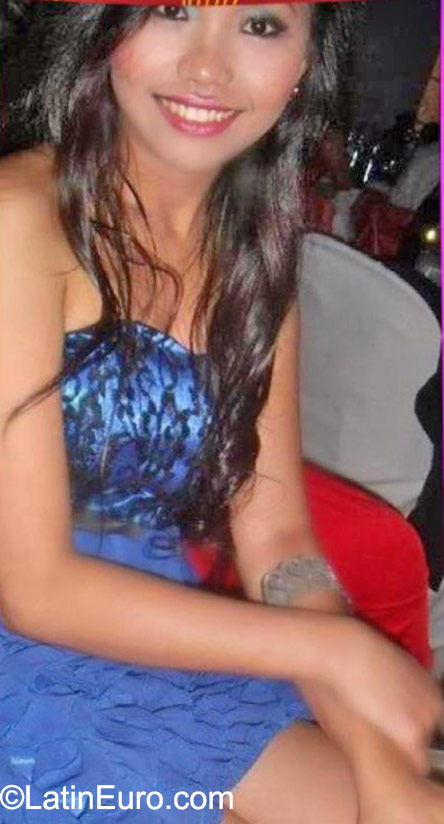 Date this sultry Philippines girl Jackilyn from Cavite PH855