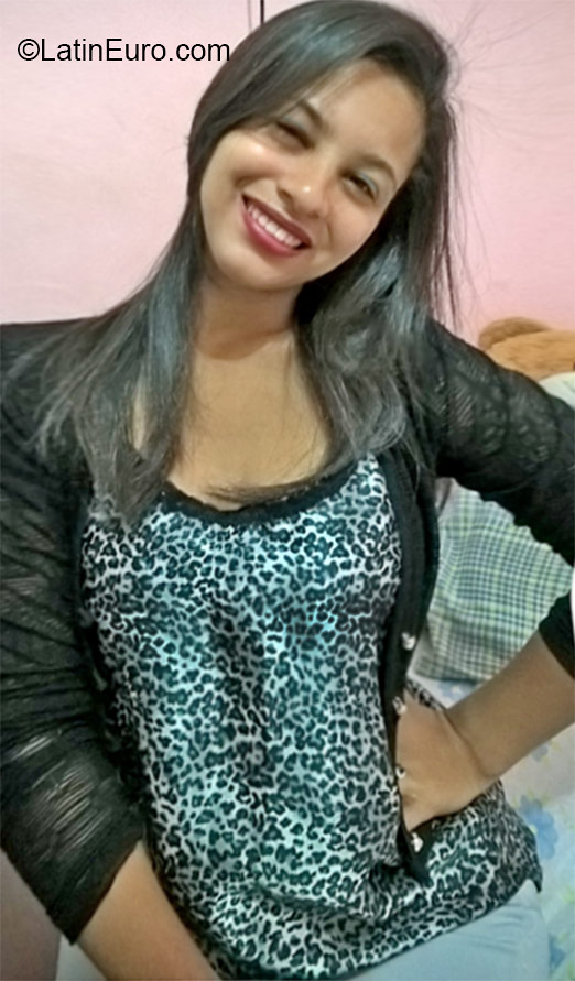 Date this hot Brazil girl Nathalia from Recife BR9488