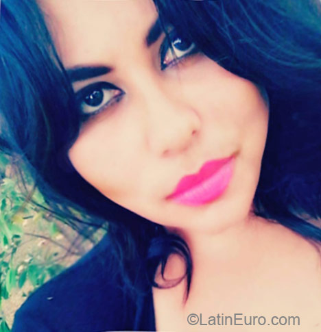Date this lovely Panama girl Lara from Panama City PA740