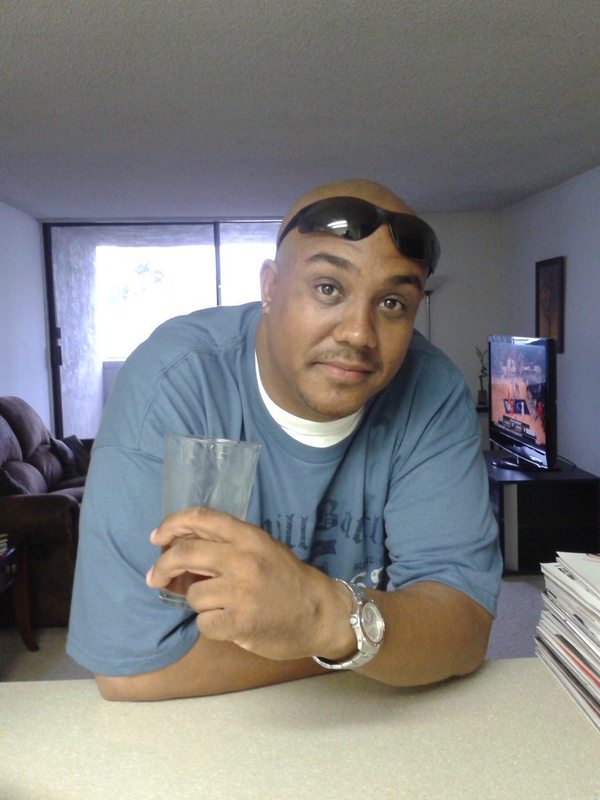 Date this cute United States man Tim from Los Angeles US16726