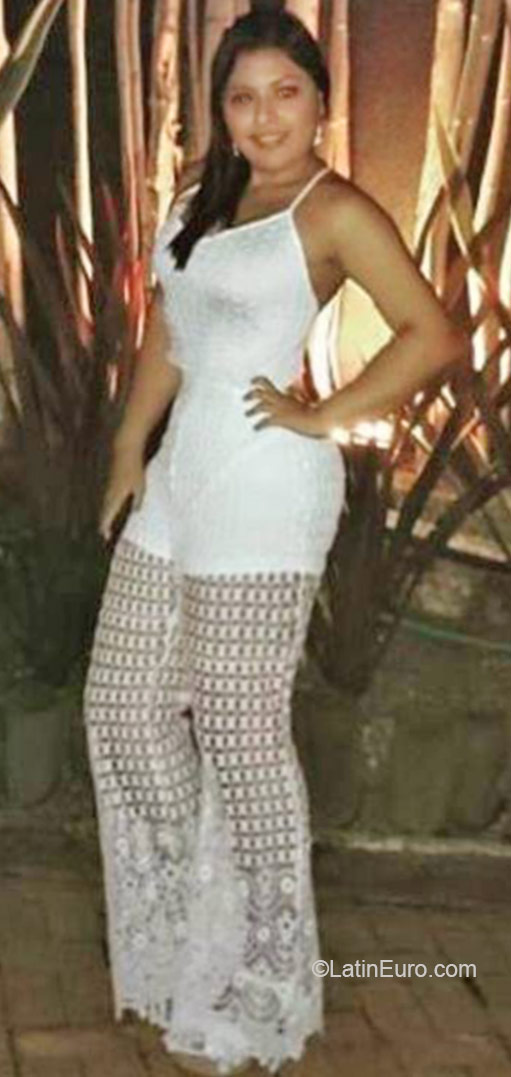Date this nice looking Colombia girl Liseth from Medellin CO18318