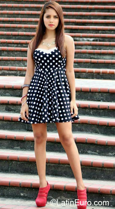 Date this nice looking Panama girl Nicole from Panama City PA770