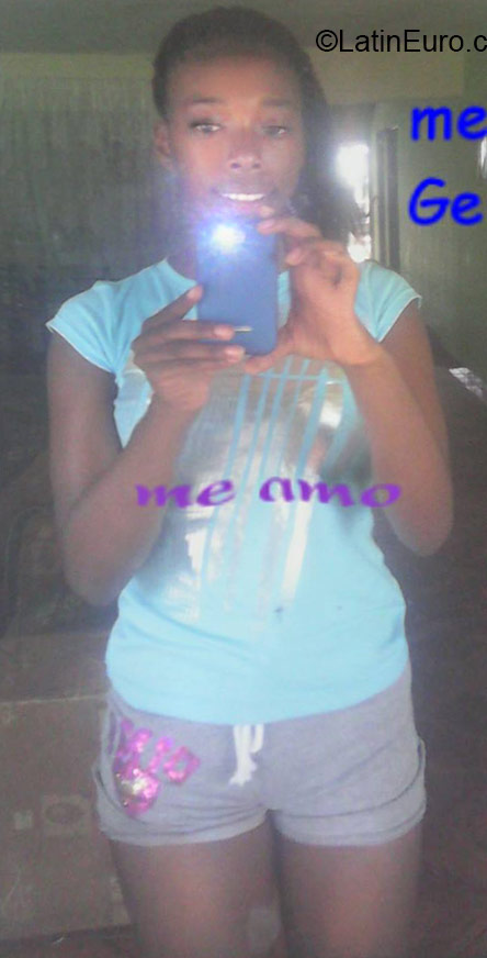 Date this georgeous Colombia girl Geidy from Cali CO18324