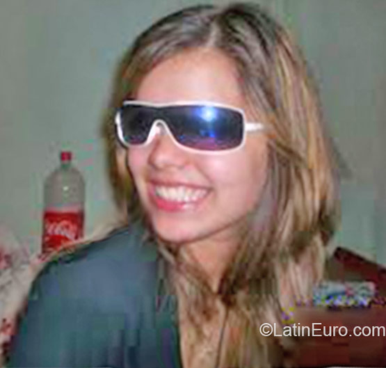 Date this georgeous Honduras girl Kenia from Choluteca HN1846