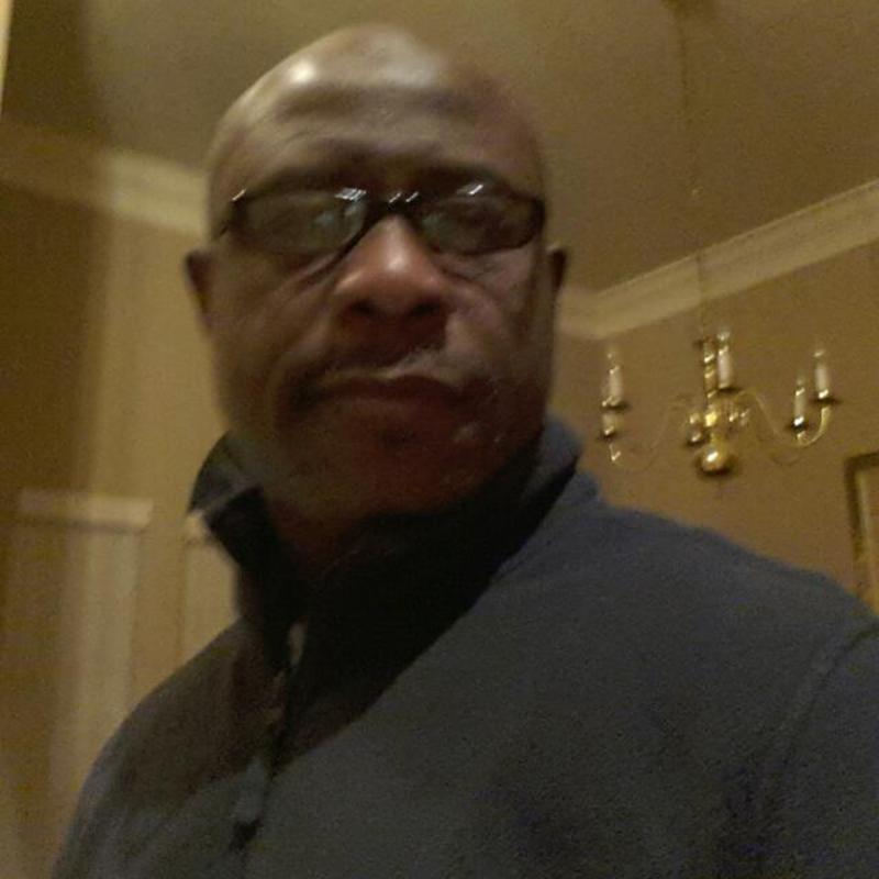 Date this tall United States man Alao from Sugarland US16814