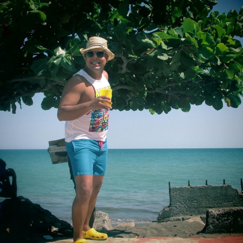 Date this voluptuous United States man Antoni cardenas from Boston US16821