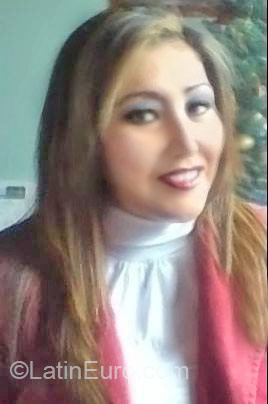 Date this hot Colombia girl Nora from Bogota CO18416