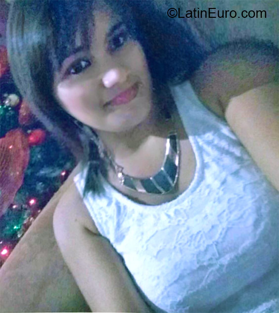 Date this delightful Honduras girl Gloria from La Ceiba HN1890