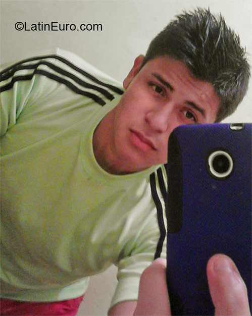 Date this stunning Honduras man Eddy from El Progreso HN1905