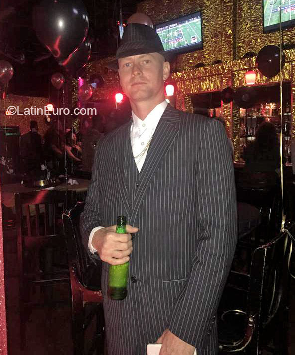 Date this hot United States man Mjfond from Tampa US16855