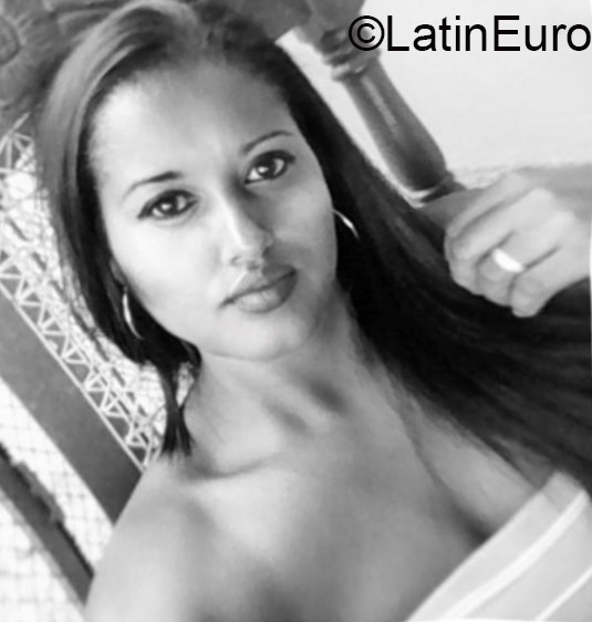 Date this passionate Honduras girl Liza from Juticalpa HN1921