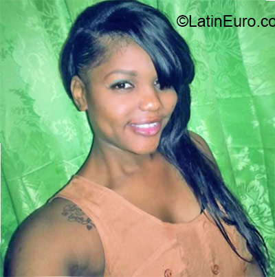 Date this funny Jamaica girl Arianna from Kingston JM2251
