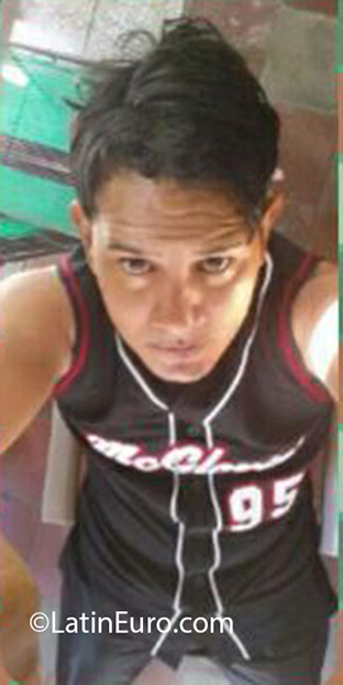 Date this stunning Honduras man David from Tegucigalpa HN1936