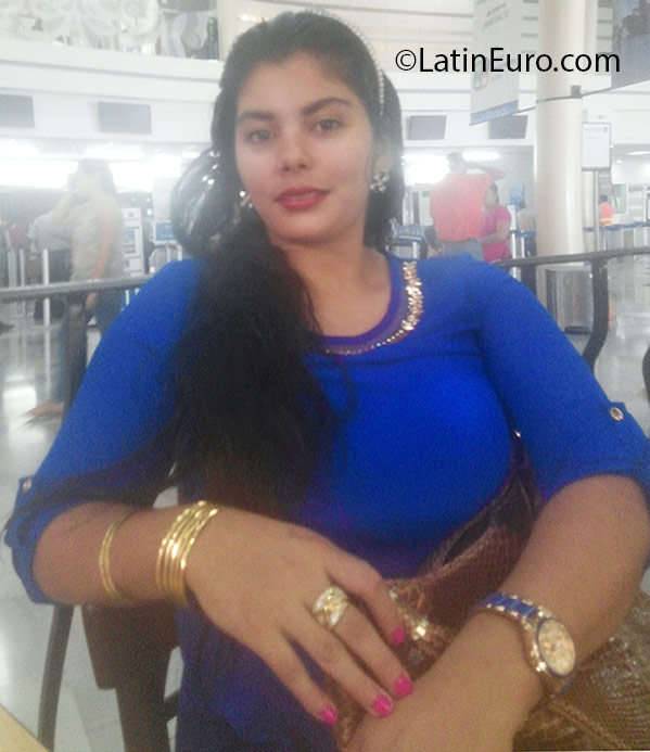 Date this voluptuous Honduras girl Sobeida from La Ceiba HN1960