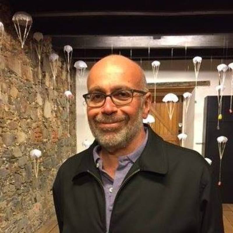 Date this gorgeous Mexico man Mccain from Burlighton MX1477