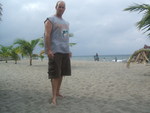 red-hot Honduras man  from Lago Yojoha HN2004