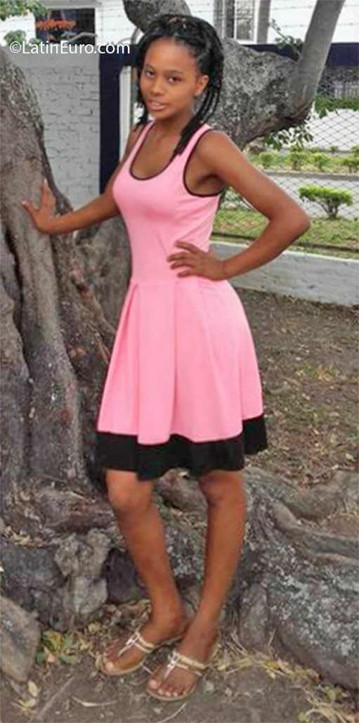 Date this happy Colombia girl Johana renteria from Bahia Solano CO18605