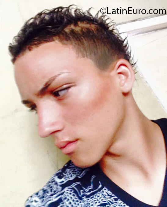 Date this exotic Dominican Republic man Julious from Santiago DO24832