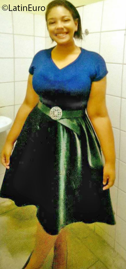 Date this sultry Brazil girl Manuela from Recife BR9566