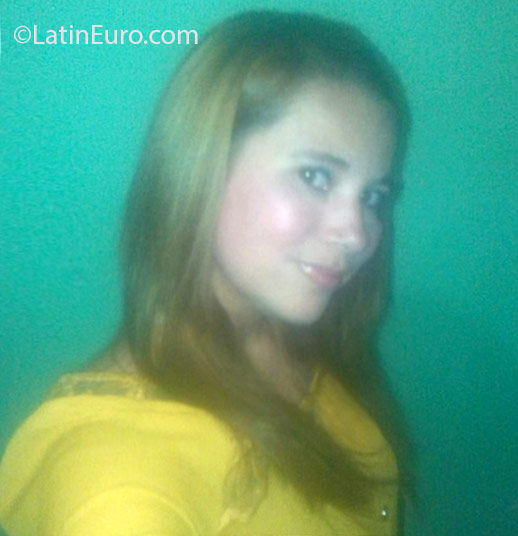 Date this passionate Honduras girl Ismie from Choloma HN2043