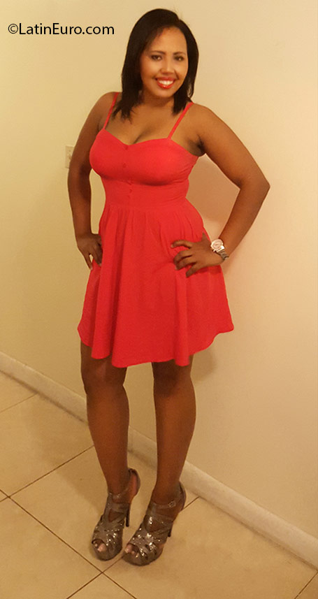 Date this sensual Honduras girl Fabiola from Choloma HN2047