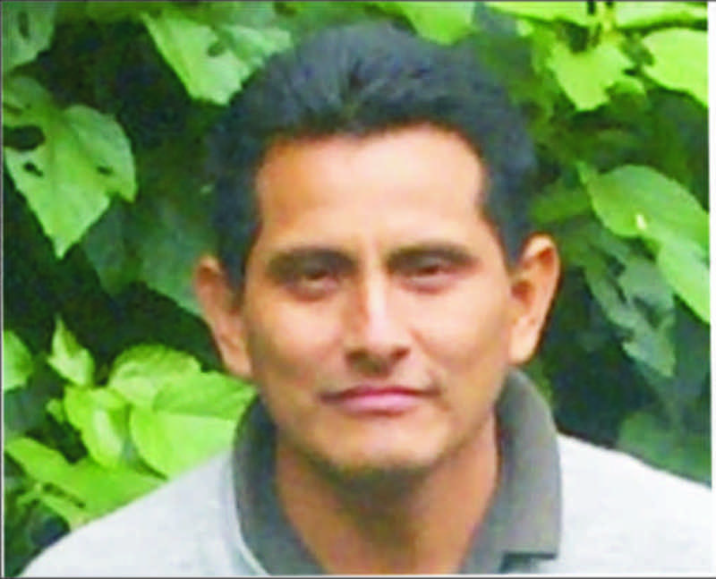 Date this stunning Peru man Leonardo from Panama PE1086