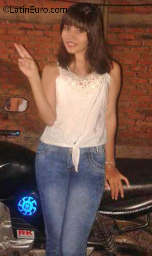 Date this stunning Colombia girl Iza from Bucaramanga CO18734