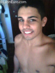 hard body Brazil man Tom from Vitoria BR9607