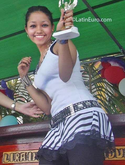 Date this beautiful Honduras girl Glendie from San Pedro Sula HN2055