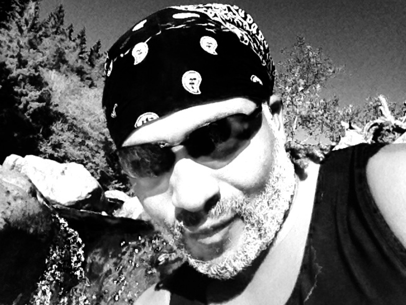 Date this young United States man Majaheed from Seattle US17152