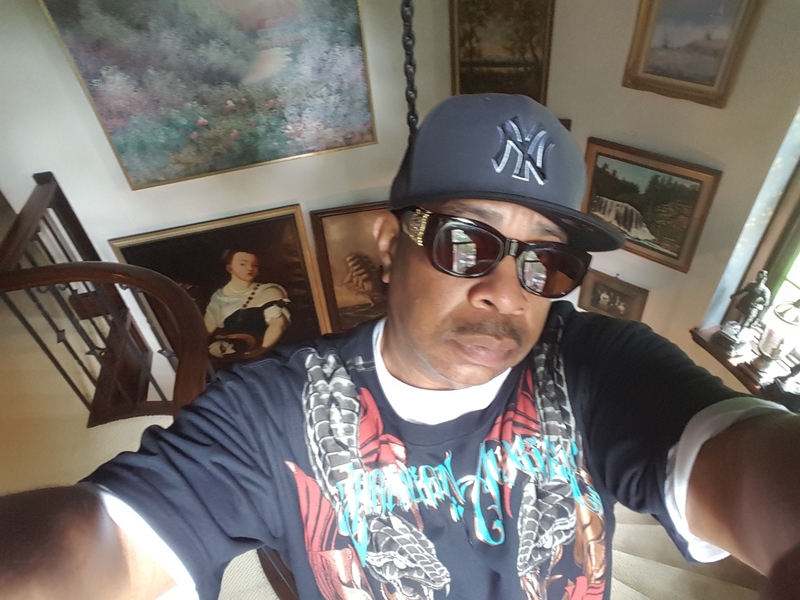 Date this nice looking United States man Come from Washington Dc US17166