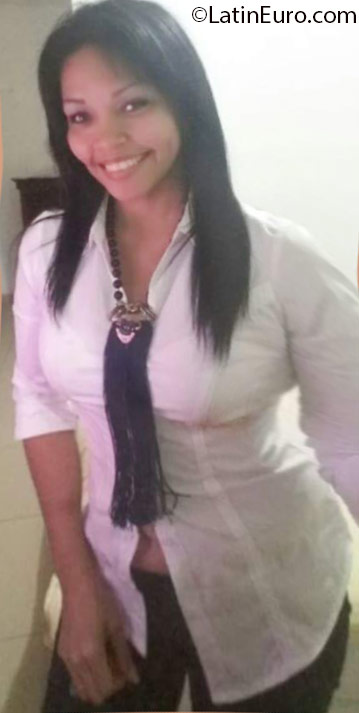 Date this georgeous Panama girl Janeth from Panama City PA924