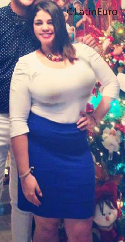 Date this foxy Colombia girl Carolina from Baranquilla CO18782