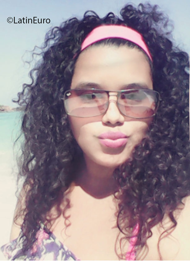 Date this fun Honduras girl Corina from Tegucigalpa HN2091