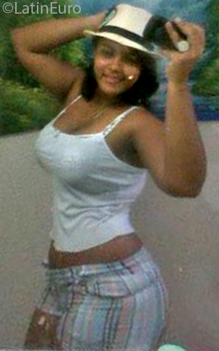 Date this good-looking Panama girl Jenny from Panama City PA939