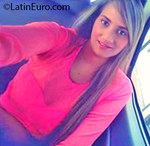 good-looking Colombia girl Yesenia from Armenia CO18827