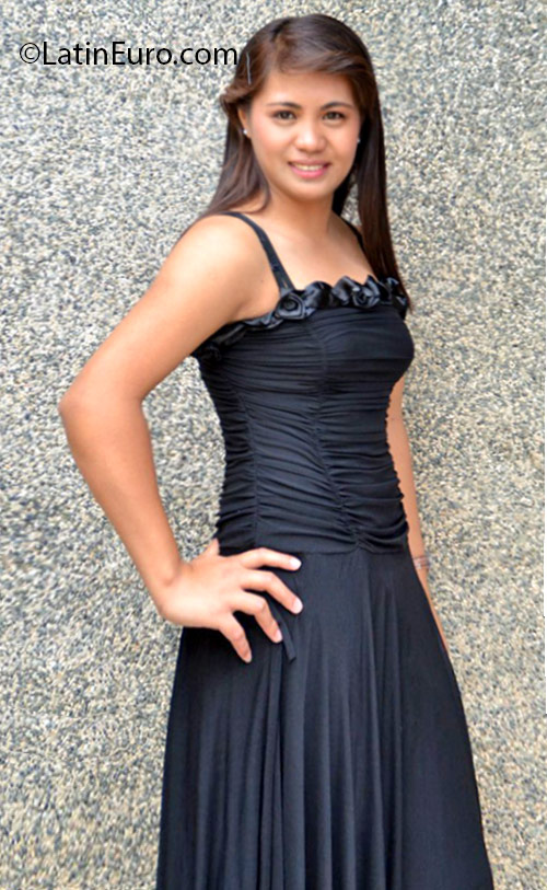 Date this athletic Philippines girl Elsie from Baguio PH895