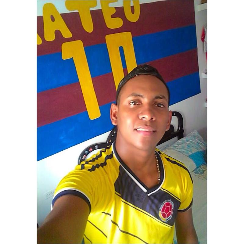 Date this tall Colombia man Oscar from Barranquilla CO18947