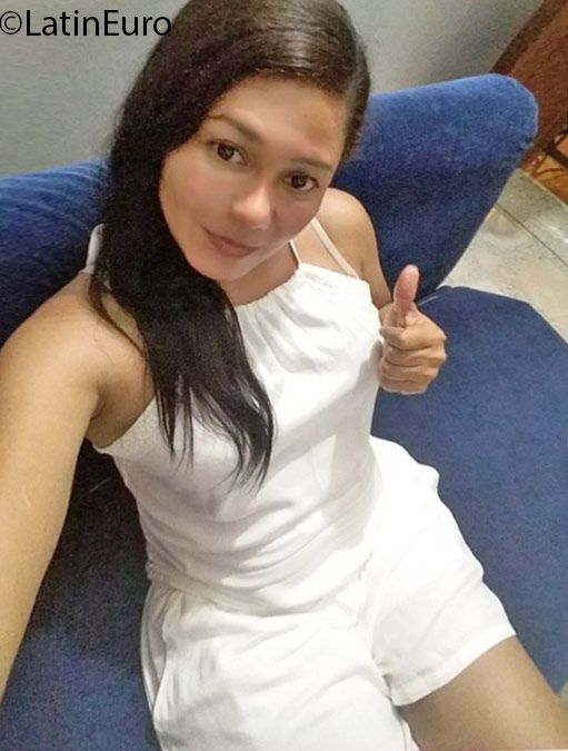 Date this passionate Colombia girl Lenis from Santa marta CO18957