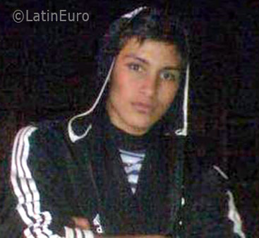 Date this stunning Colombia man Johan from Ibague CO19003