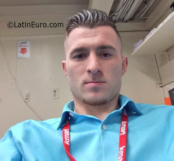 Date this hard body United States man Fancylover from Hackensack US17409