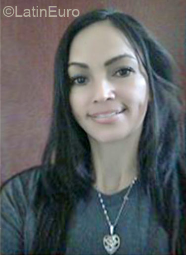 Date this good-looking Panama girl Liz from Panama PA1004