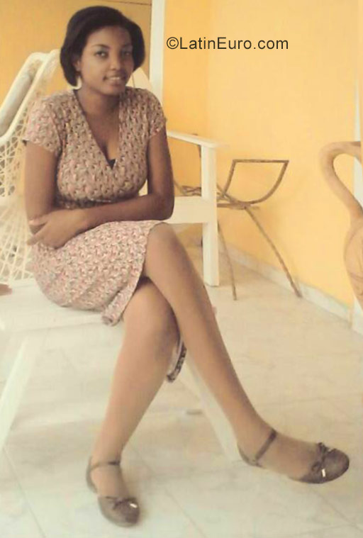 Date this beautiful Dominican Republic girl Ruth from La Romana DO25983